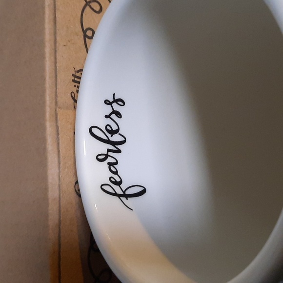 Coffee Tea Cup Mug Be Brave Fearless Inspirational Encouraging Gift Present NIB - Picture 3 of 4
